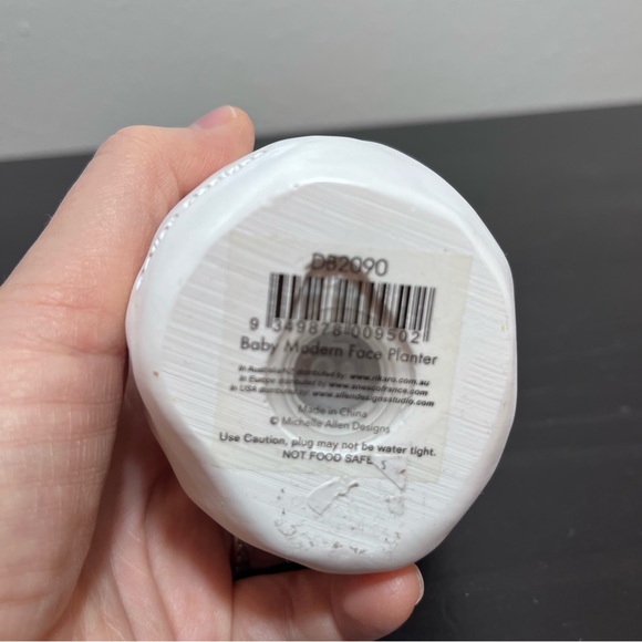 Artistic Baby Modern Face Planter in White and Brown by Michelle Allen - Picture 6 of 13